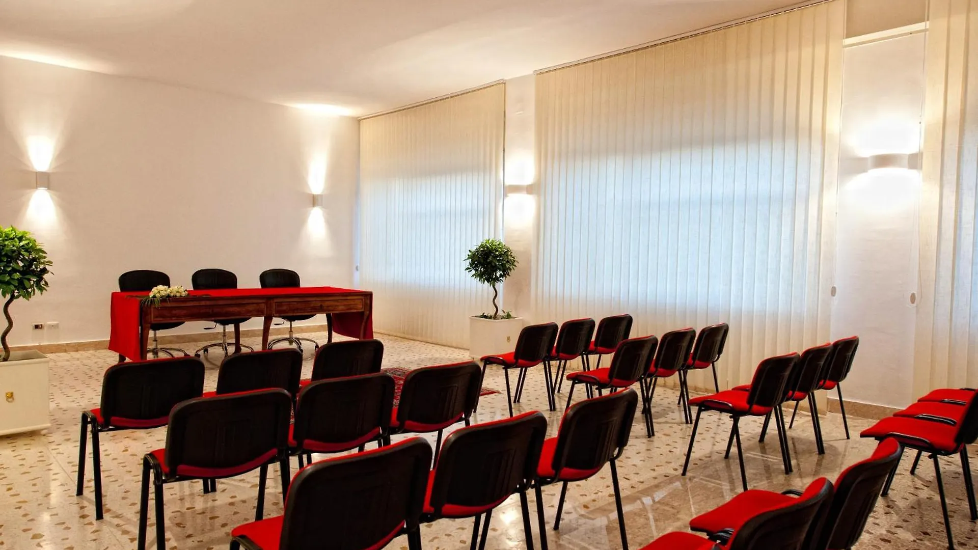 Hotel Villa Sturzo Caltagirone 3*,  Italy